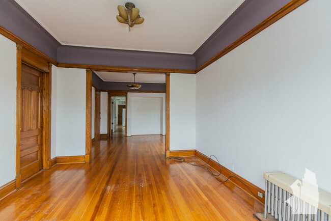 Foto del edificio - 1210 W Addison St