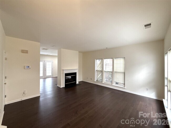 Foto del edificio - 3038 Uxbridge Woods Ct