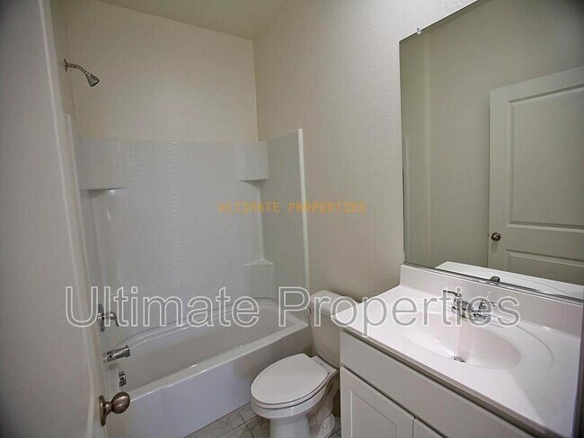 Foto del edificio - 5923 N 200th Ave