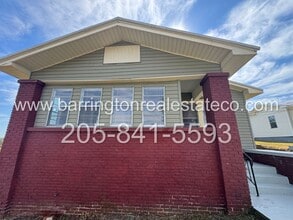 Building Photo - 1025 Columbia St