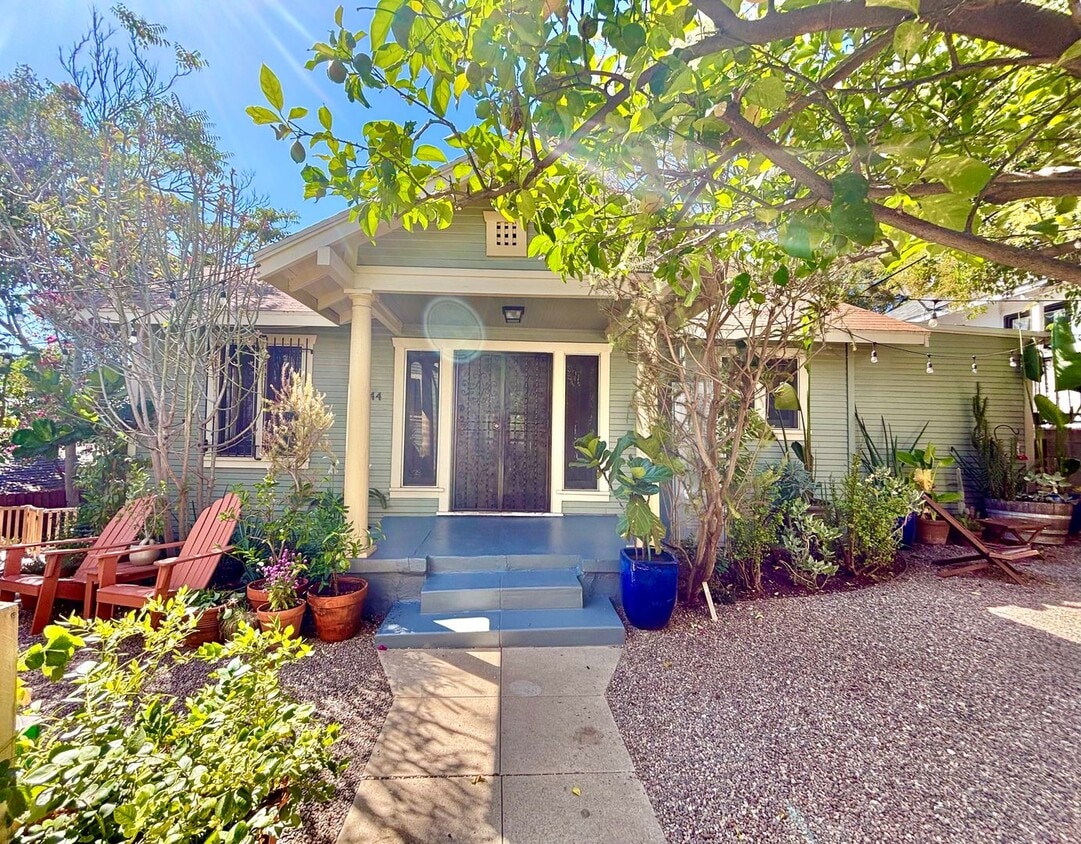 Primary Photo - 1142 W Kensington Rd