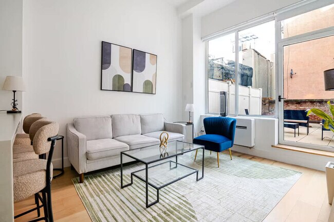 Building Photo - 19 St Marks Pl