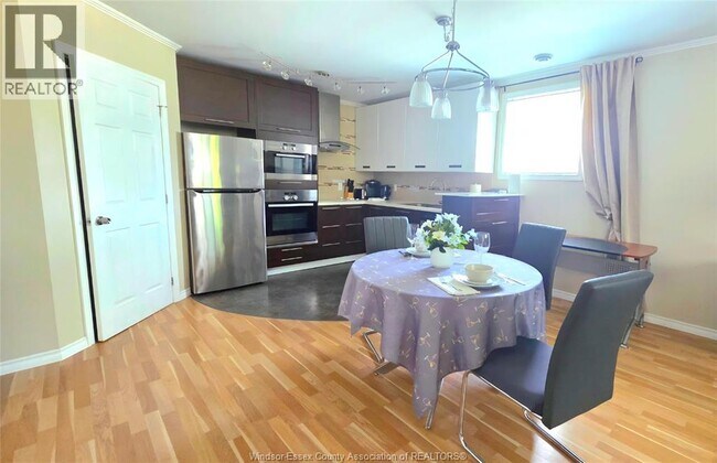 Photo du bâtiment - 1811 Northway Ave