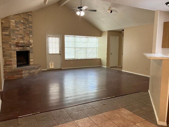Building Photo - 11323 Jarbo Pass Dr