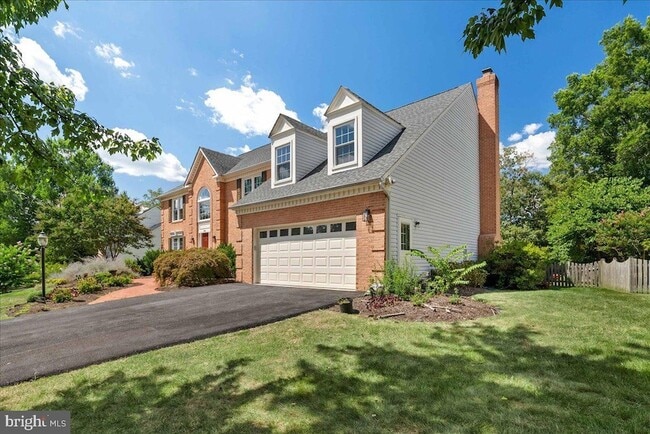 Photo - 8608 Oak Brook Ln House
