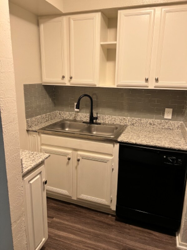 Foto principal - 1901 Handley Dr