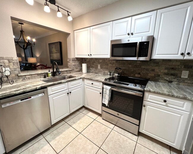 Building Photo - 4276 Calinda Ln