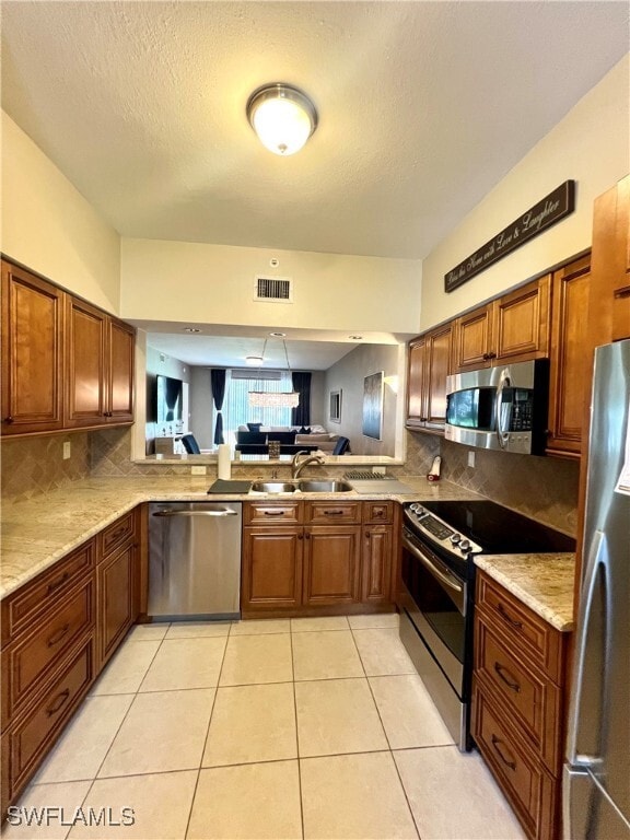 Foto del edificio - 3225 Cypress Glen Way