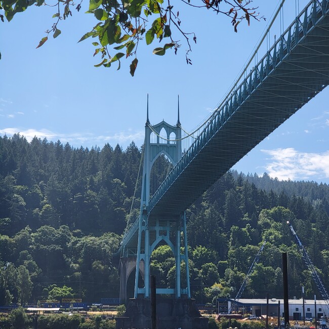 Foto del edificio - 7023 N Burlington Ave