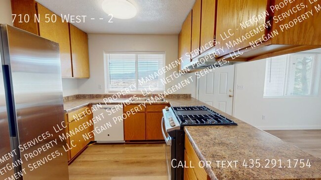 Building Photo - Newly Updated 2 Bedroom Parowan Apartment