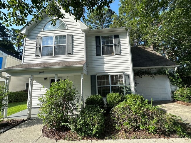 Photo - Beautiful 3 Bedroom Home with Bonus Room