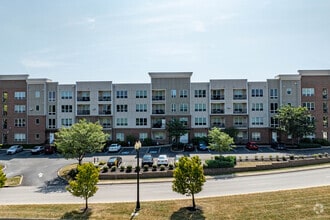 Building Photo - Avalon at the Pointe
