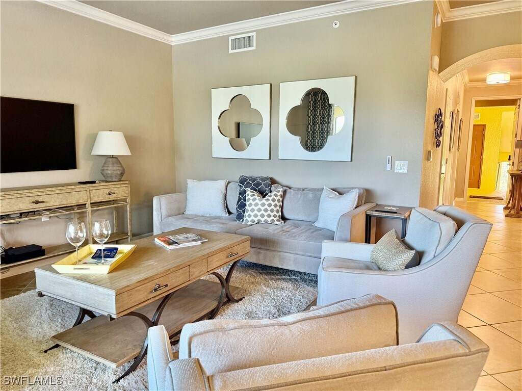 Building Photo - 9735 Acqua Ct