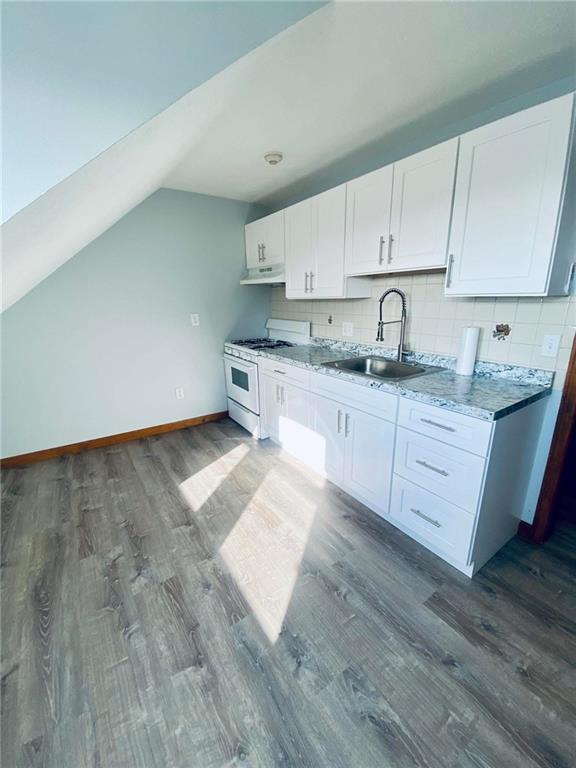 Foto principal - 263 Bourne Ave