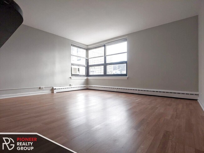 Foto del edificio - 433 W Wellington Ave