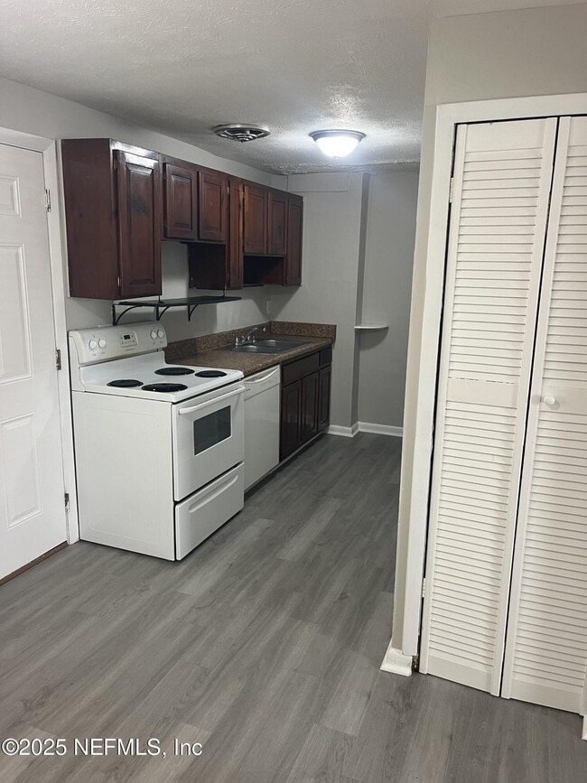 Building Photo - 1764 Mindanao Dr