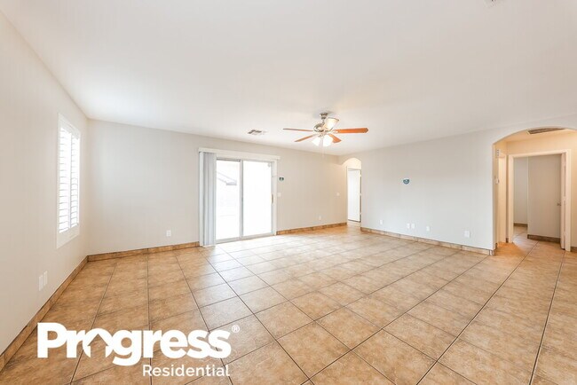 Building Photo - 8545 W Echo Ln