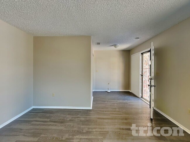 Building Photo - 13410 Shadberry Ln