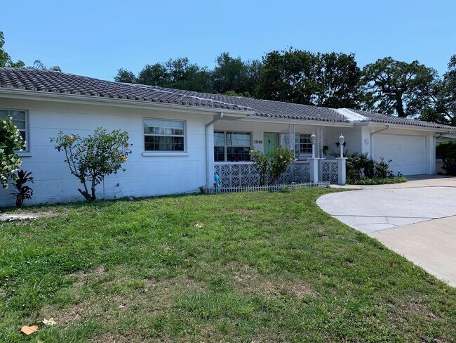 Foto del edificio - 4 Bedroom 3 Bath Home AVAILABLE JUNE 1st