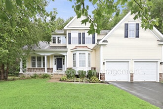 Building Photo - 13 Grist Mill Ct