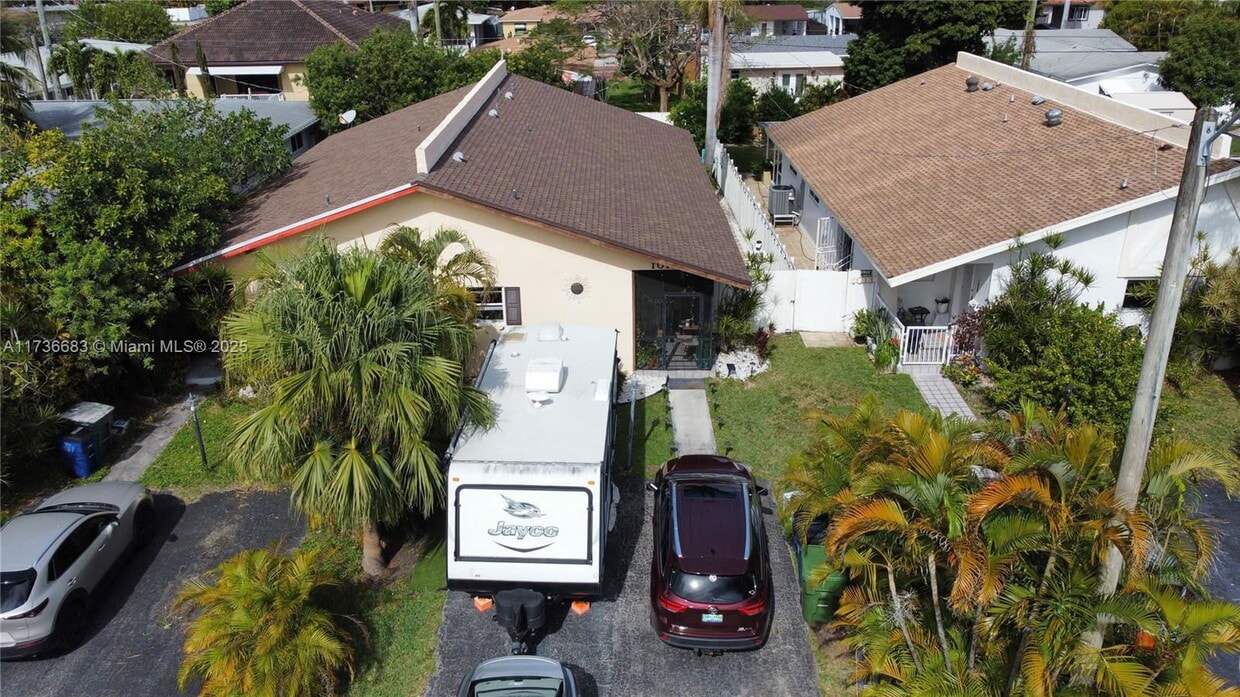 Photo - 1011 Northeast 1st Court, Hallandale Beach, FL 33009 - 2 BR 2 BA Single-Family Home