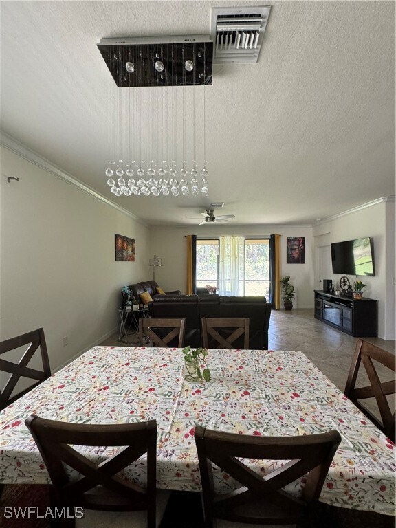 Foto del edificio - 9495 Foxglove Ln
