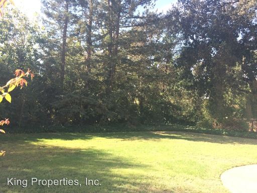 Foto del edificio - 4022 Almond Ln