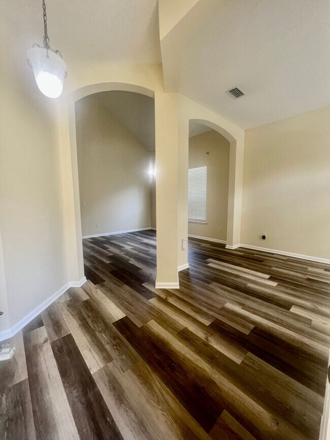 Building Photo - 4 bedroom 3 bath in Fleming Island Plantat...
