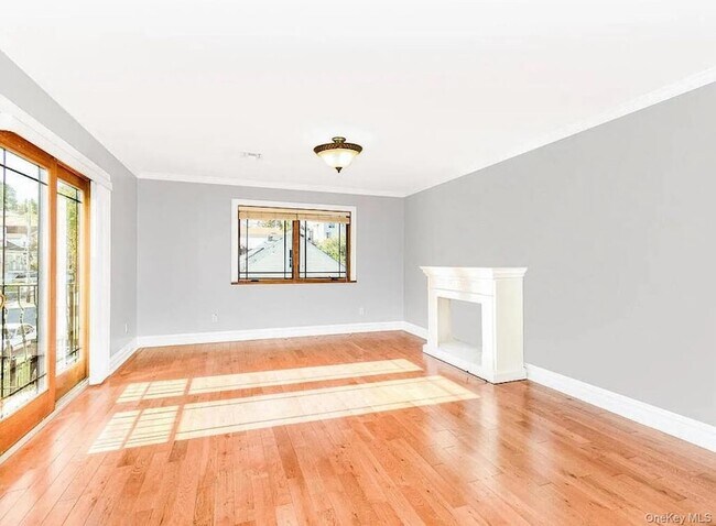 Foto del edificio - 113 Maple Pl