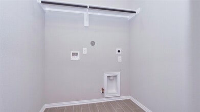 Building Photo - 31339 Spotted Saddle Hollow