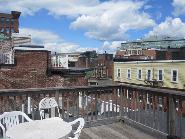 Foto del edificio - 18 Thacher St