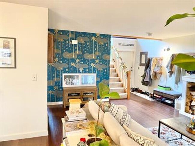 Foto del edificio - 2 Bedroom Condo South End of Burlington