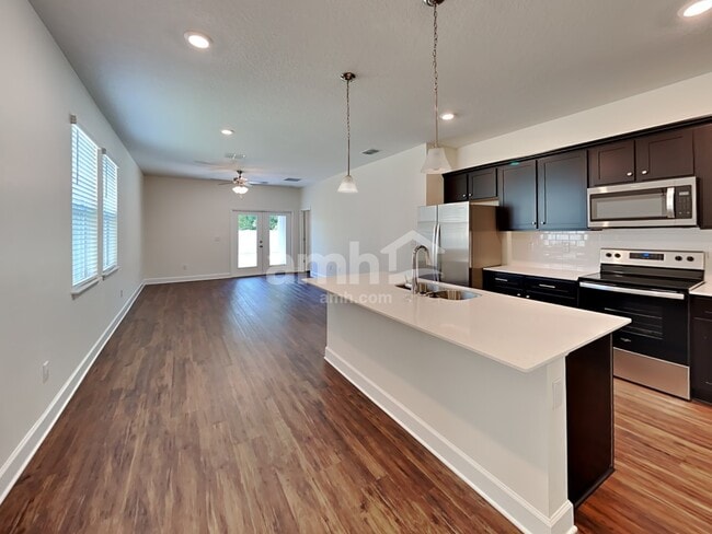 Foto del edificio - 1105 Walden Pond Dr