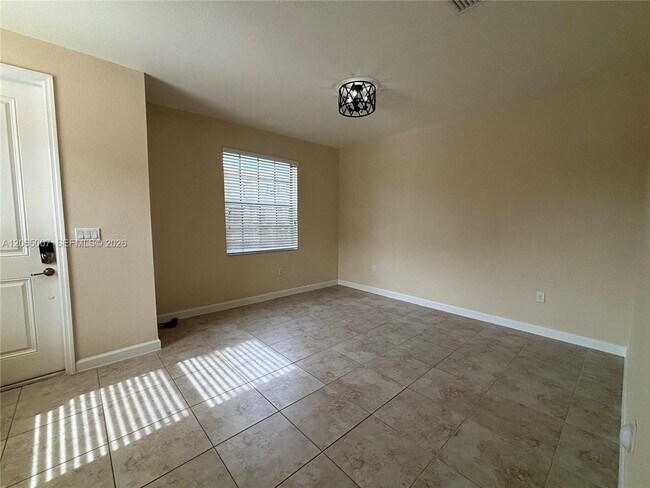 Foto del edificio - 15051 SW 116th St
