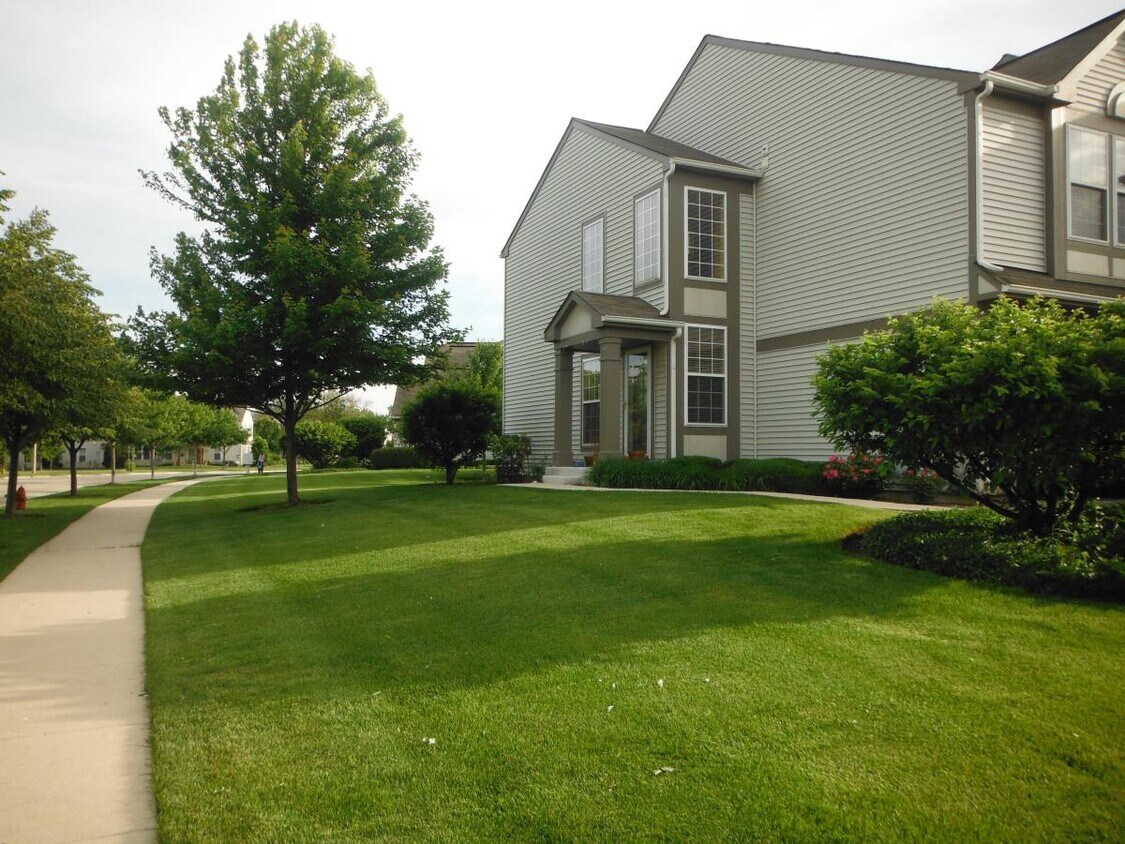 3222 Bromley Ln Unit N/A, Aurora, IL 60502 Condo for Rent in Aurora
