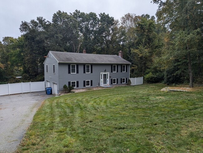 Building Photo - 38 Inchcliffe Dr