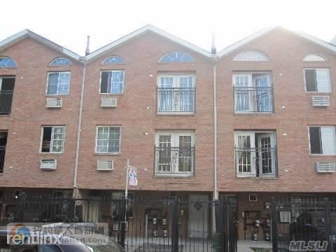 Primary Photo - 2102 Strauss St