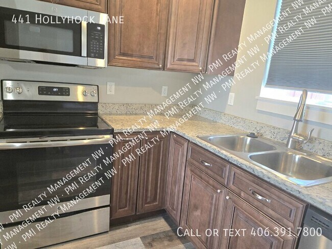 Building Photo - 441 Hollyhock Ln