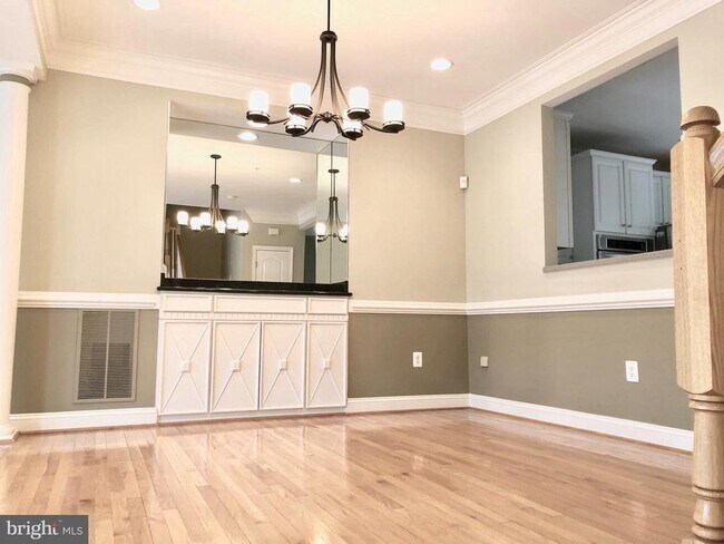 Foto del edificio - 6402 Spring View Pl