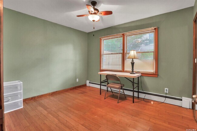Foto del edificio - 1331 Stony Brook Rd