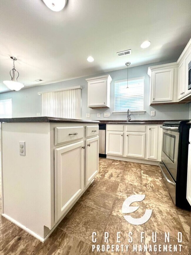 Foto del edificio - Beautiful 4-Bedroom Home Near New I-95 Acc...