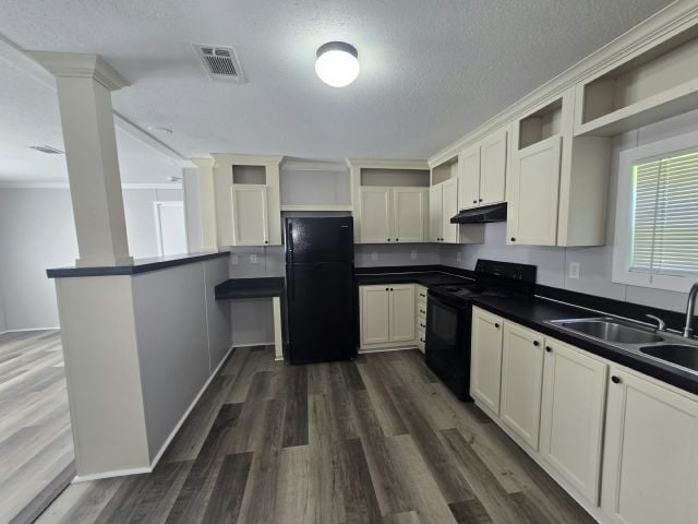 Building Photo - 1400 Banana Rd