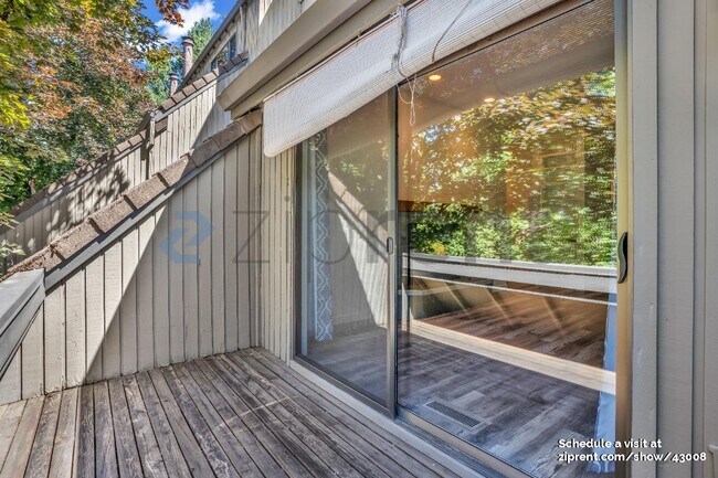 Foto del edificio - 4071 Jefferson Pkwy