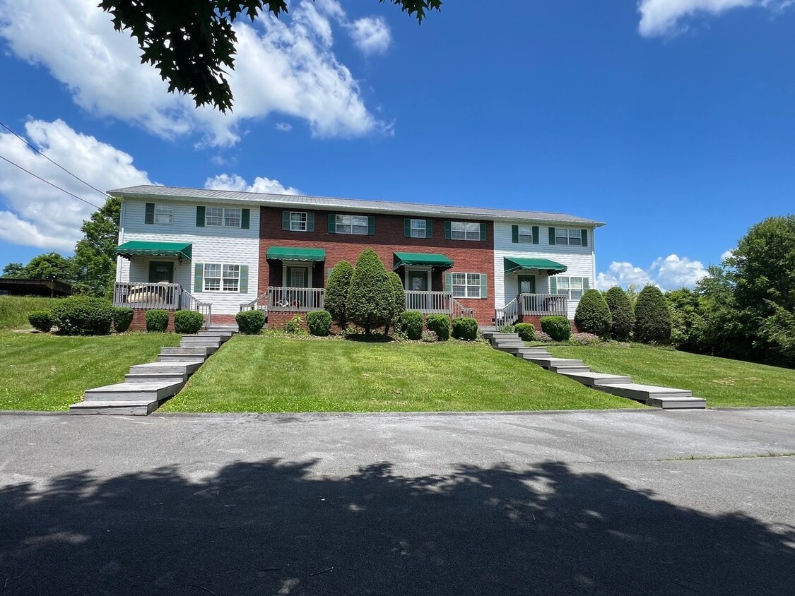 Foto principal - AVAILABLE January 2026! Secluded 2 bedroom...