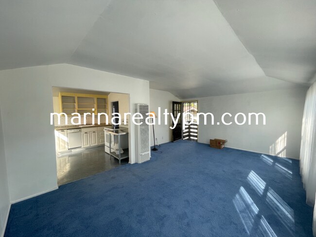 Foto del edificio - 1716 Marin St