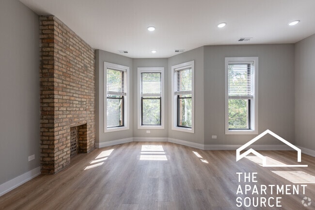 Building Photo - 454 W Belden Ave