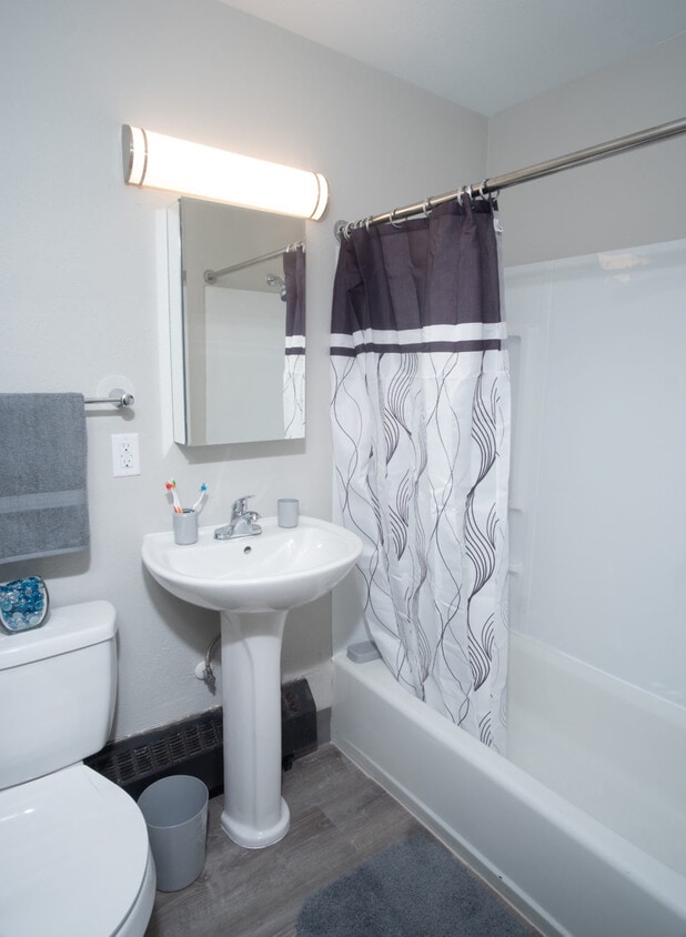 The Arbors at McCormick Park Apartments in Fargo, ND