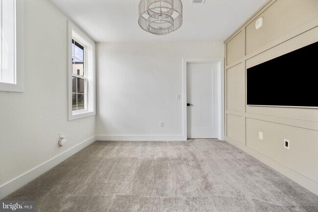 Foto del edificio - 43446 Croson Ln