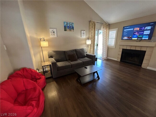 Foto del edificio - 267 Westwind Rd
