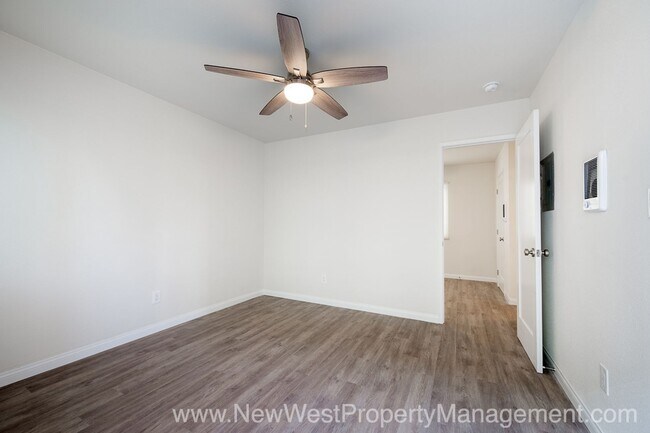 Foto del edificio - Renovated Sherman Heights 1 Bedroom! Small...